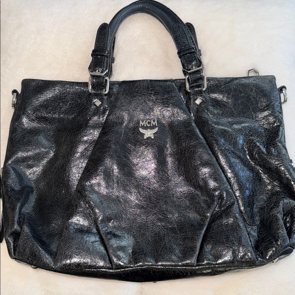 VINTAGE EARLY Y2K MCM LEATHER PURSE